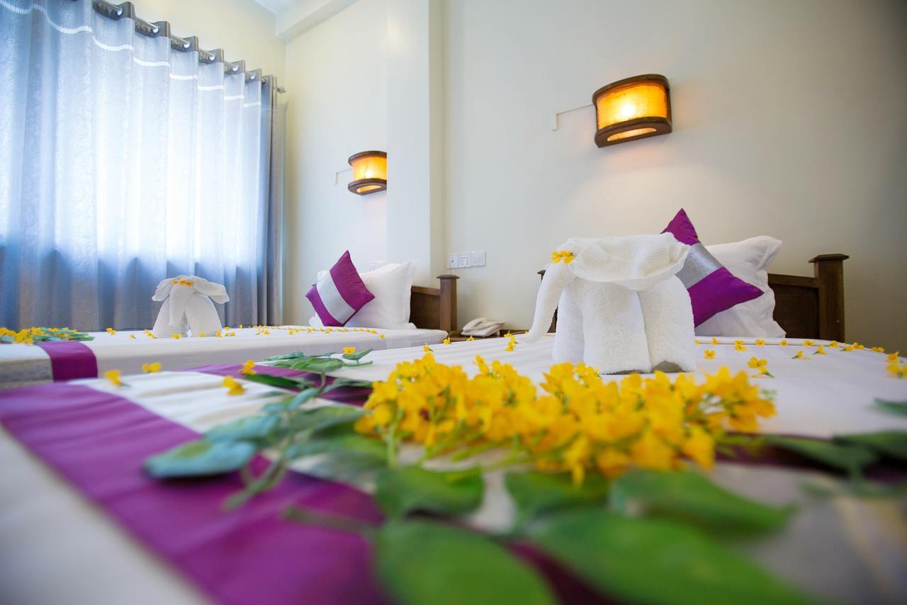 81 Central Hotel Науншве Екстер'єр фото